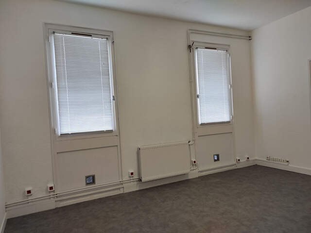A louer Bureau N°15 20 m² à Artigues Près Bordeaux — photo du bien