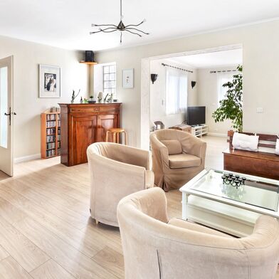 Maison 9 pièces 399900 €