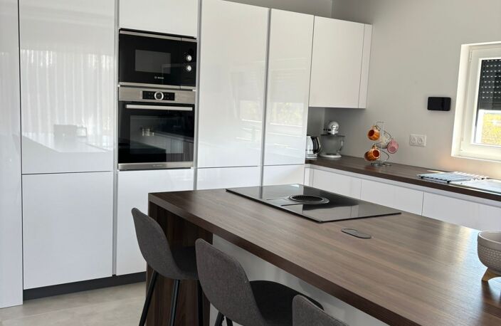 Vente Maison/villa 8 pièces — photo 4