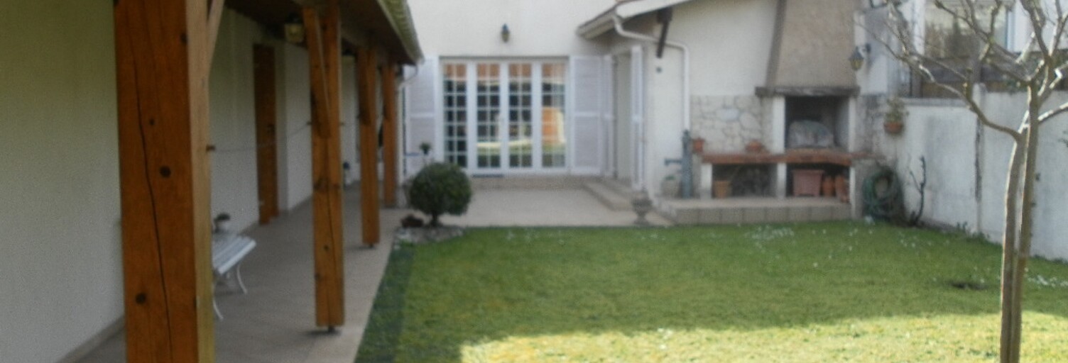 Maison 10 Pièces 240 m² à vendre à Bordeaux (33800)