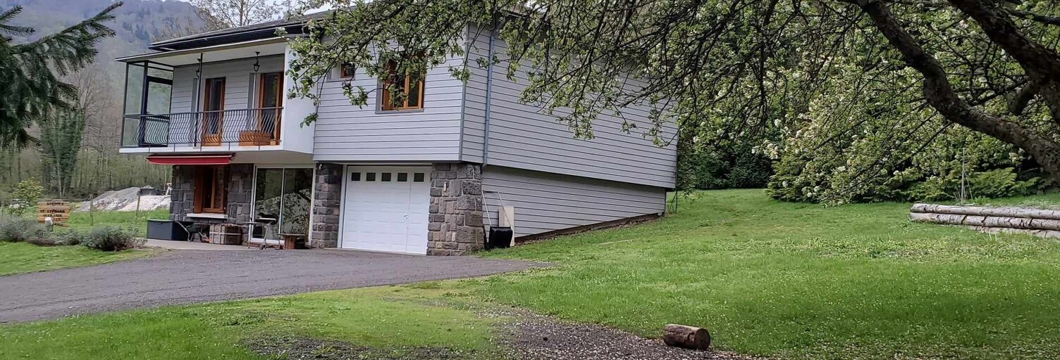 Maison 6 Pièces 121 m² à vendre à Saint-Pierre-Colamine (63610)