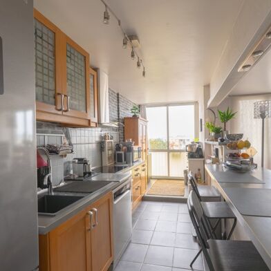 Appartement 4 pièces 216000 €