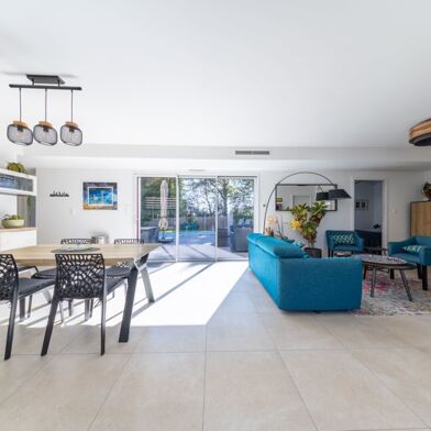 Maison 5 pièces 374600 €