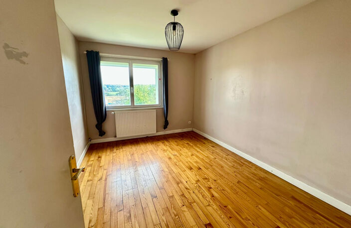 Vente jolie maison familiale de 265 m2, 6 chambres, sur 1550 — photo 2