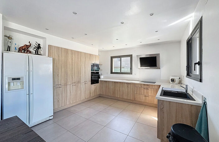 A vendre Maison 4 pièces 150 m2 sur 447 m2 centre ville — photo 4