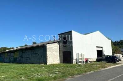 Local industriel  5600 €