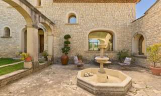 Maison 6 Pièces 230 m² à vendre à Saint-Michel-l'Observatoire (04870)