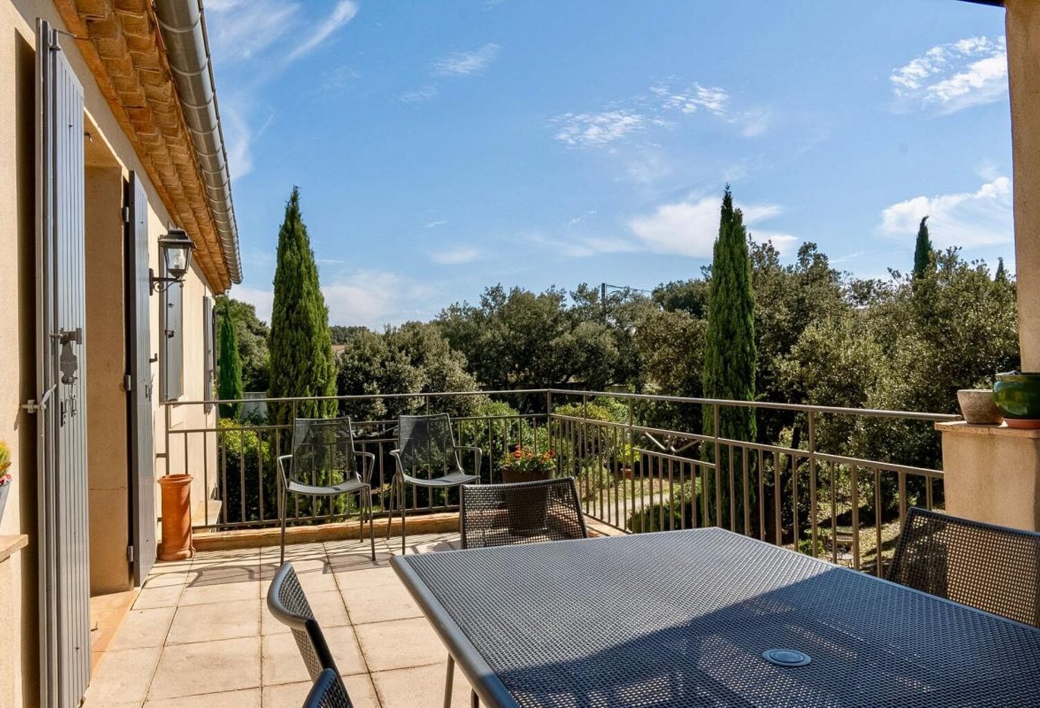 Bastide provençale avec vue panoramique – à deux pas d’Uzès — photo 1