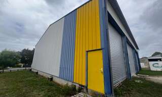 Local industriel   m² à vendre à Saint-Ciers-du-Taillon (17240)