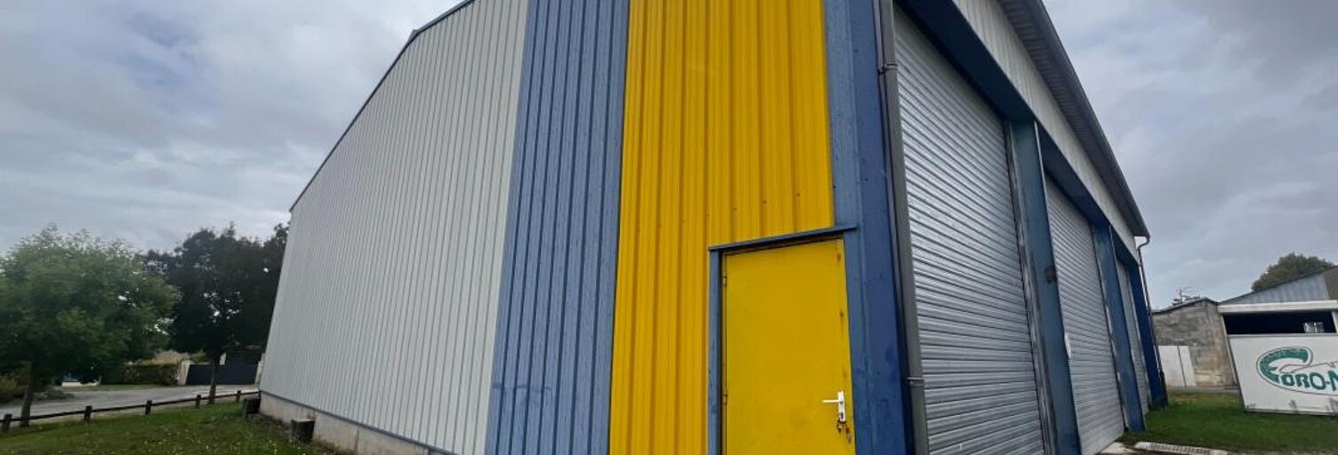 Local industriel   m² à vendre à Saint-Ciers-du-Taillon (17240)