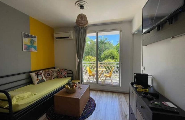 SAINT FRANCOIS (971) QUARTIER MANGANAO STUDIO MEUBLE DANS RESIDENCE AVEC PISCINE ET A 2 PAS DES PLAGES — photo 3