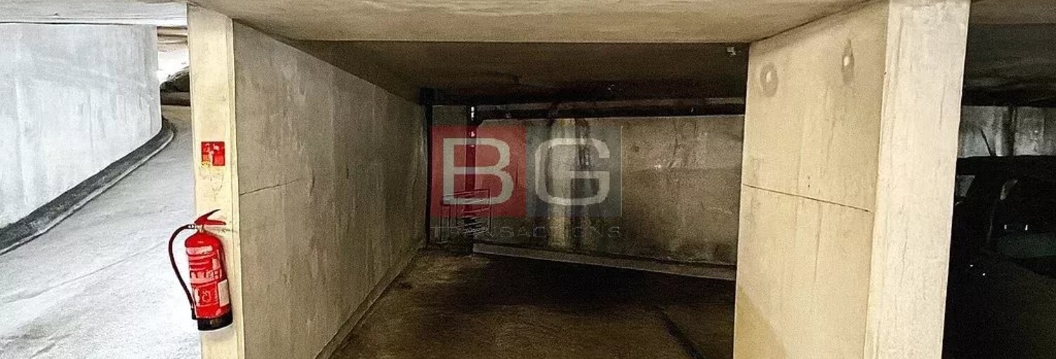 Garage   m² à vendre à Antibes (06600)