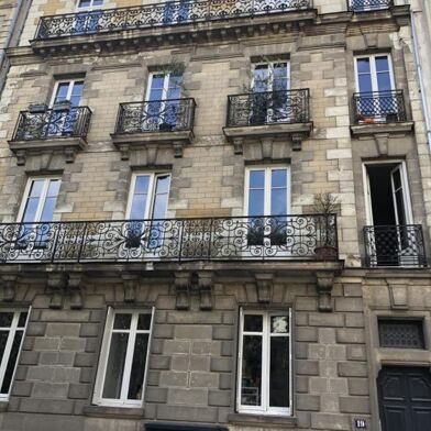 Appartement 6 pièces 2300 €