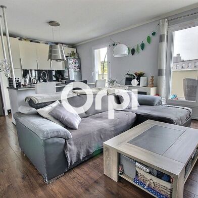 Appartement 3 pièces 215250 €