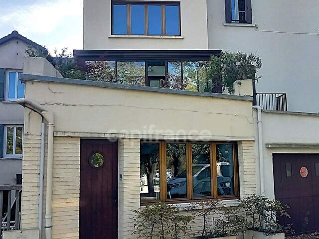 Vernon (27) – Maison cœur de ville avec vue Seine, 4 chambres — photo du bien
