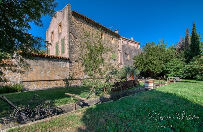 Bastide Ancien Moulin à SALON DE PROVENCE (13) 400 m² et plus de 4000m² de terrain — photo 3