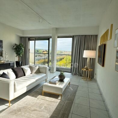 Appartement 4 pièces 112000 €