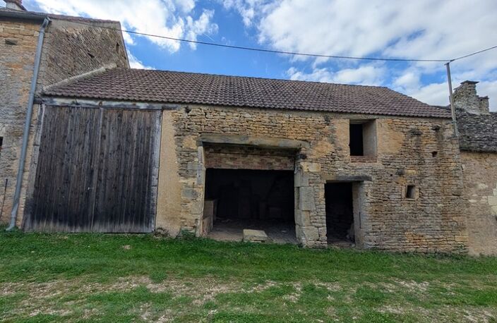 A vendre maison à rénover avec dépendances, garage et grange. SANTIGNY (89) — photo 4
