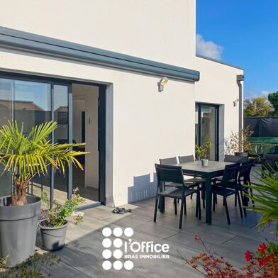 Maison 4 pièces 535600 €