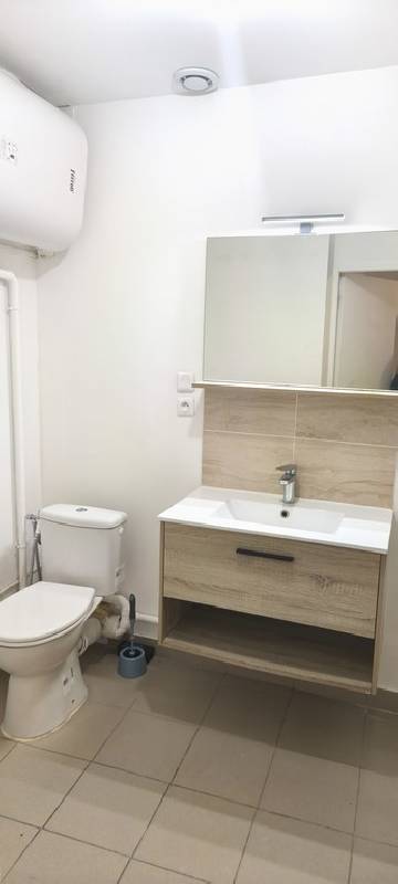 Location Studio 21 m² à Lyon 3 622 ¤ CC /mois