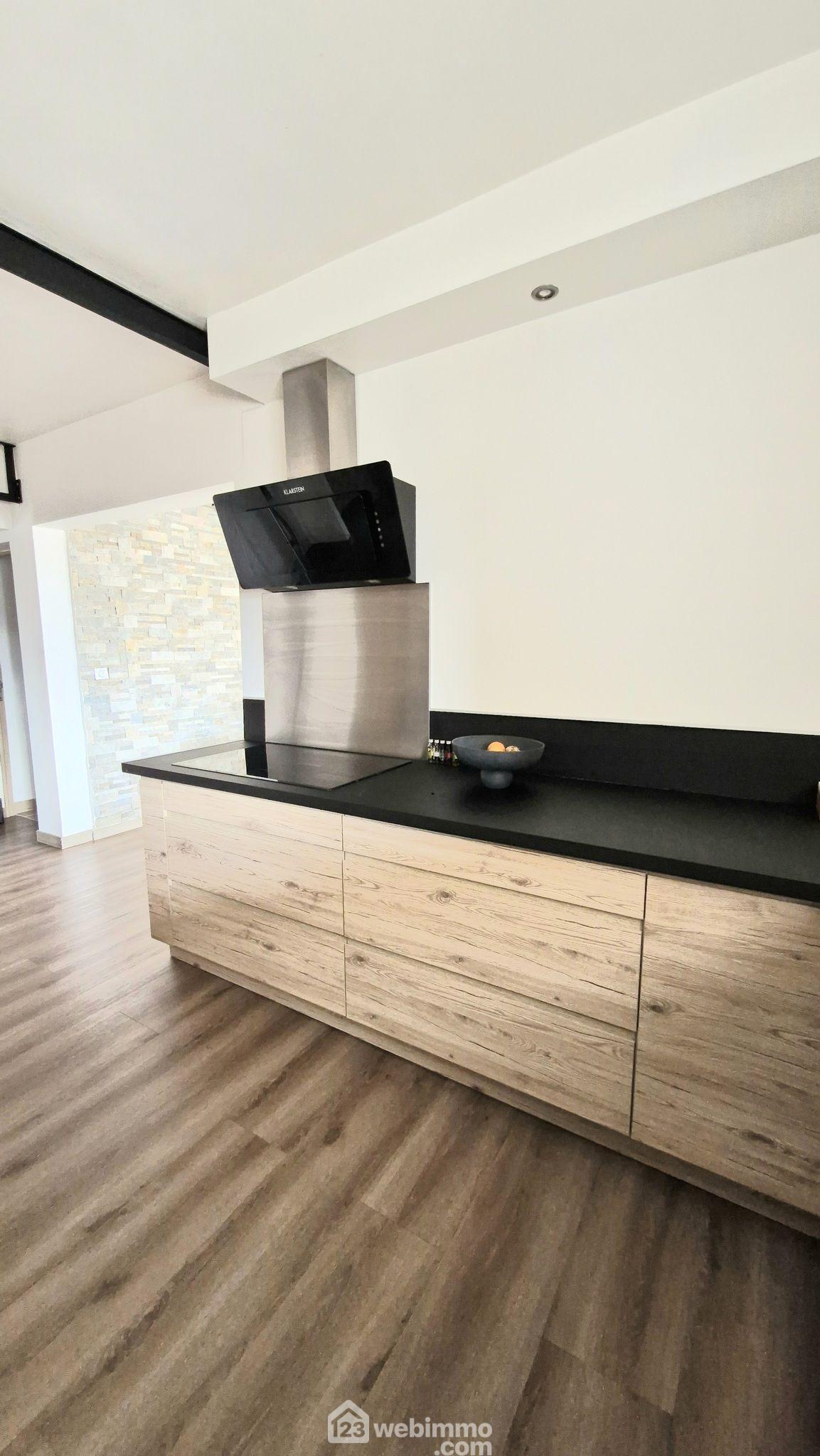 Photo Maison - 250m² - Saintes-Maries-de-la-Mer image 4/4