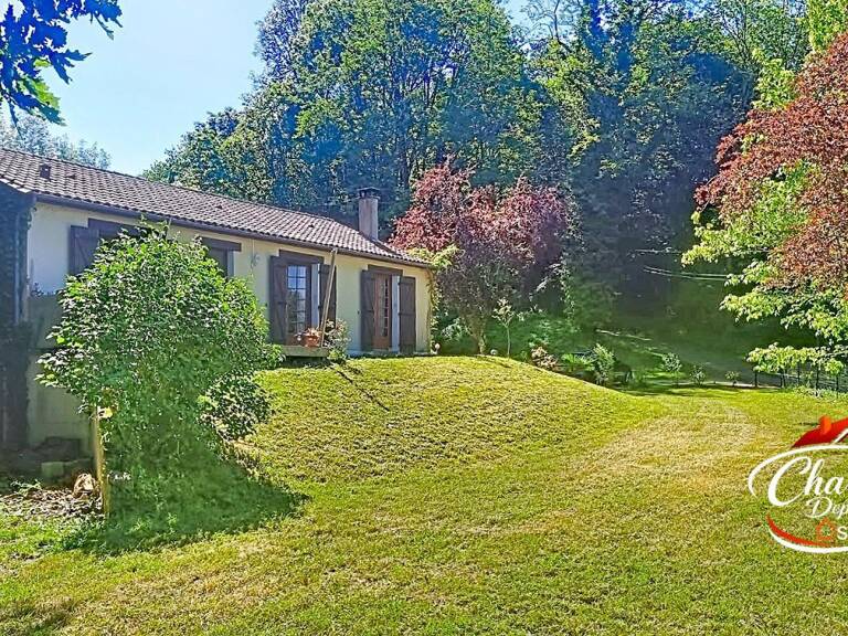 Maison sur sous-sol — photo 1