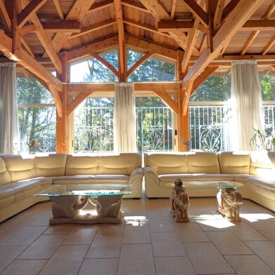 Maison 6 pièces 680000 €