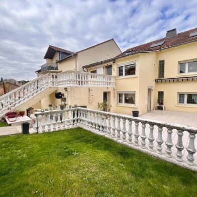 Maison 12 pièces 239000 €