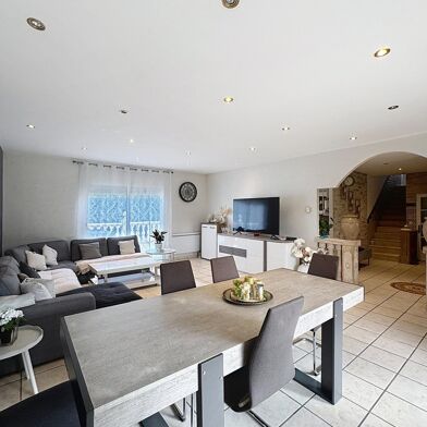 Maison 8 pièces 370975 €