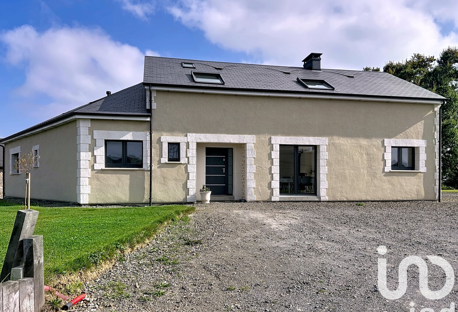 Vente Maison/villa 8 pièces — photo 1