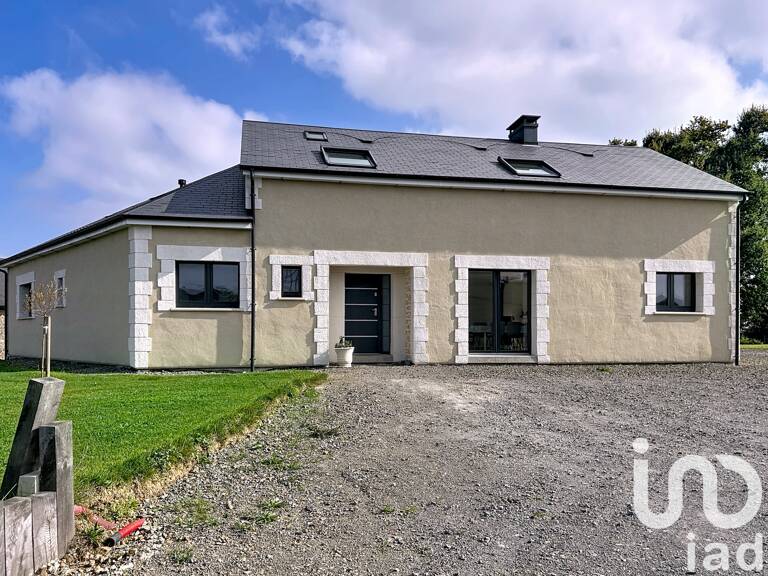 Vente Maison/villa 8 pièces — photo 1