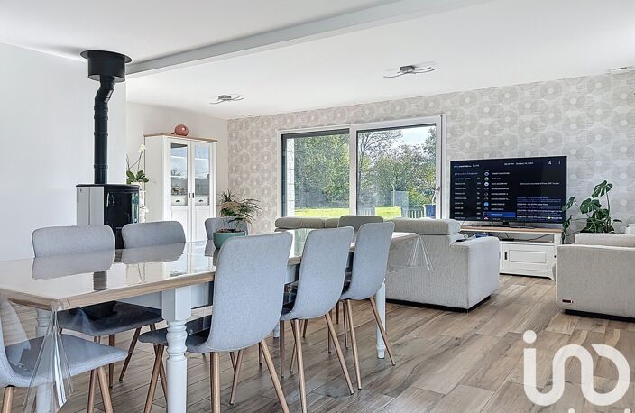 Vente Maison/villa 8 pièces — photo 2