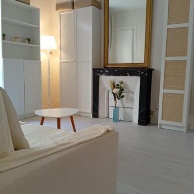 Appartement 1 pièces 2200 €