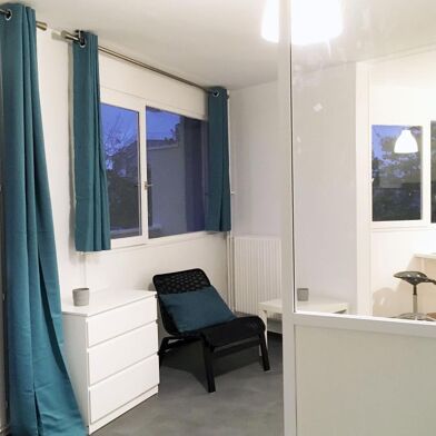 Appartement 1 pièces 930 €