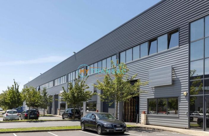 LIEUSAINT A LOUER Local d'activité 521m² — photo 2