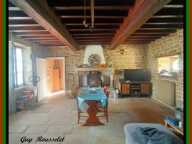 PROPRIETE A VENDRE FAITE D'UNE MAISON, D'UNE GRANGE, D'UN GRAND TERRAIN — photo 2