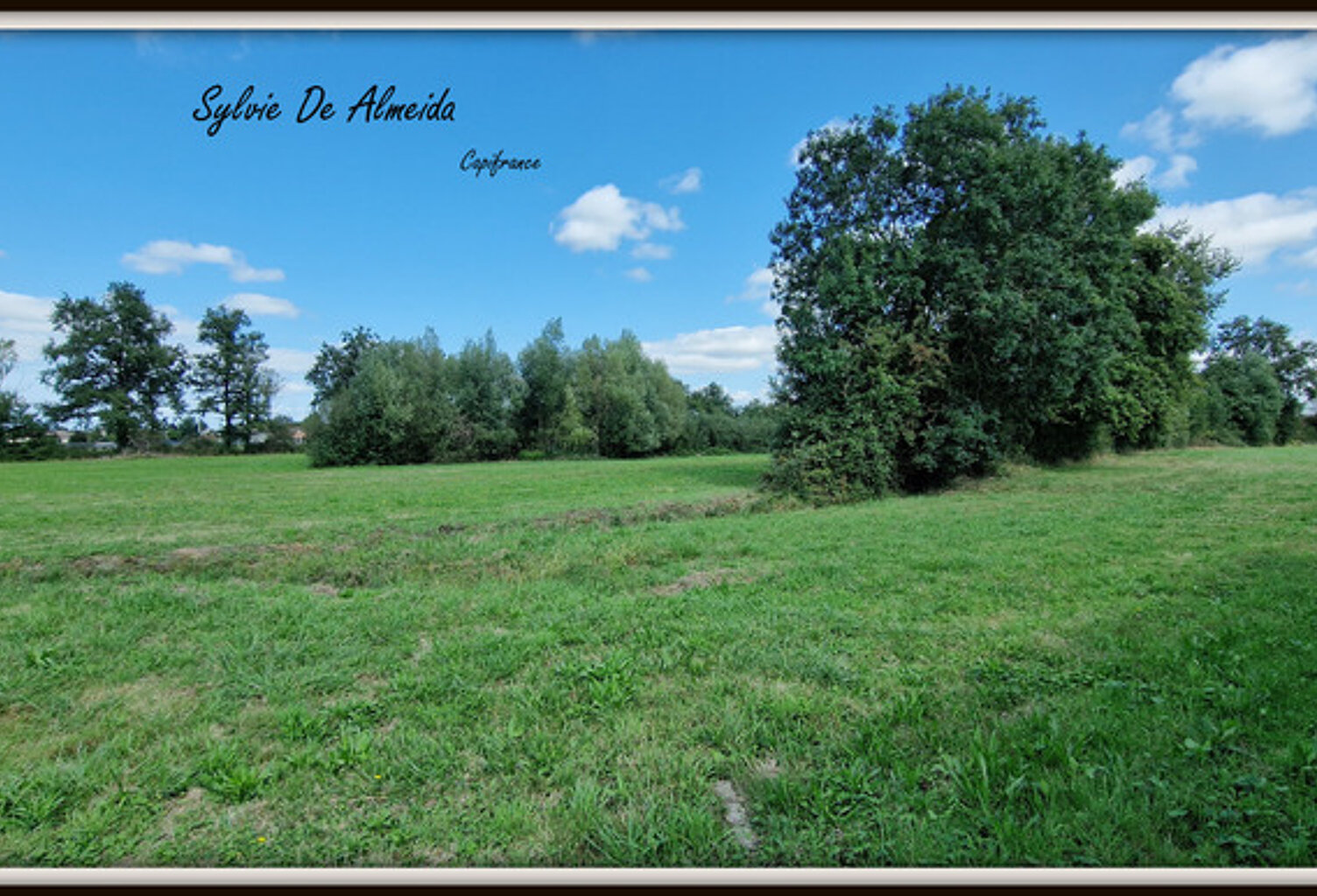 Terrain à vendre de 1 285,00 m² BAGE LA VILLE DOMMARTIN (01) — photo 1