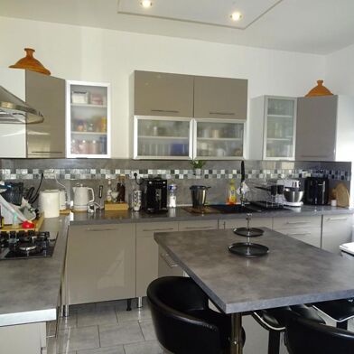 Maison 6 pièces 230000 €