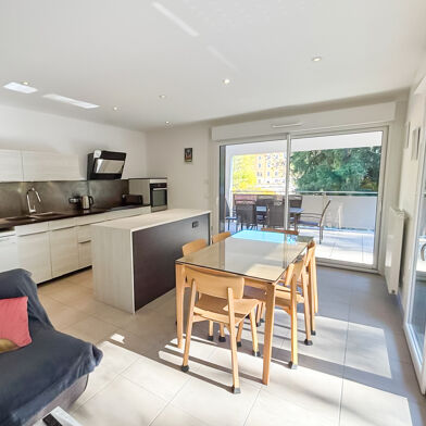 Appartement 4 pièces 436800 €