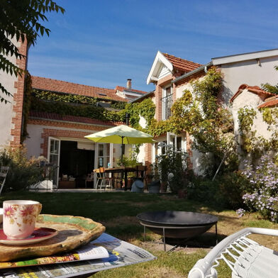 Maison 8 pièces 798000 €