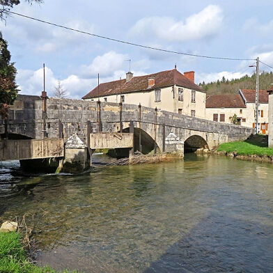 Maison 7 pièces 80000 €