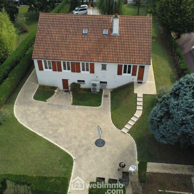 Maison 11 pièces 330000 €