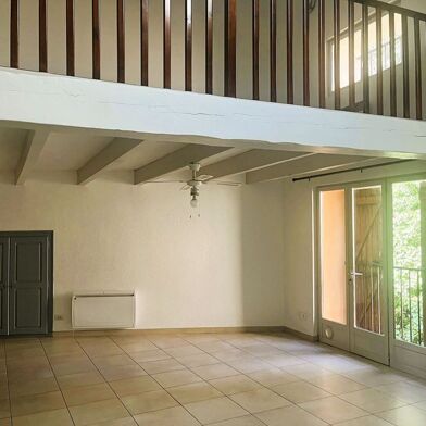 Appartement 3 pièces 136000 €
