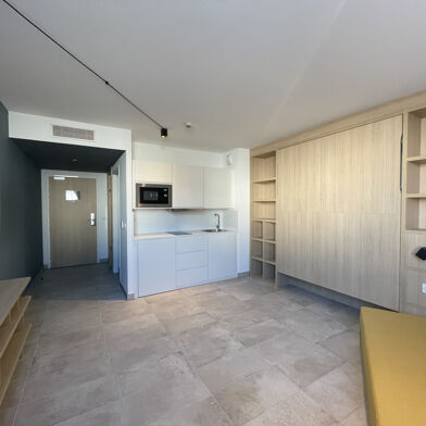 Appartement 1 pièces 807 €