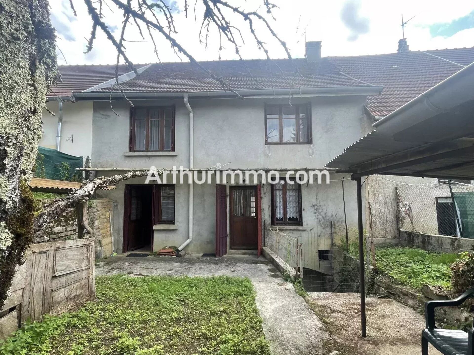 Maison 6 pièces 139 m² · à Sellières · 139 m² · 134 000 €