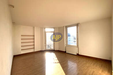 Appartement 4 pièces 560 €