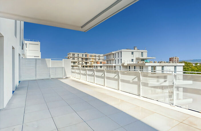 Appartement Marseille 3 pièce(s) de 64m2 — photo 2