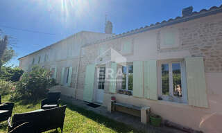 Maison 8 Pièces 271 m² à vendre à Saint-Ciers-sur-Gironde (33820)