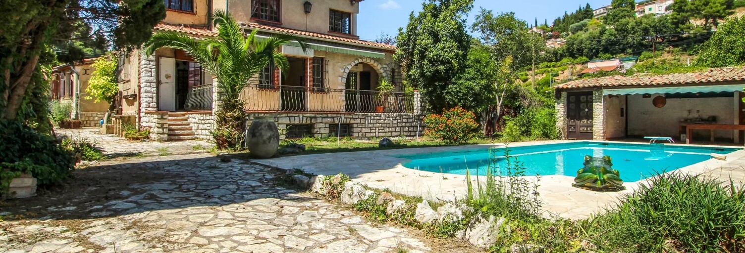 Maison 6 Pièces 205 m² à vendre à Cagnes-sur-Mer (06800)