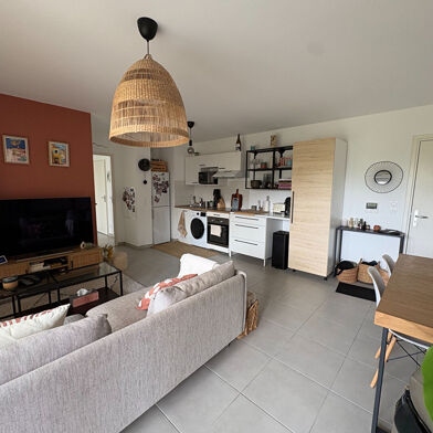 Appartement 3 pièces 995 €